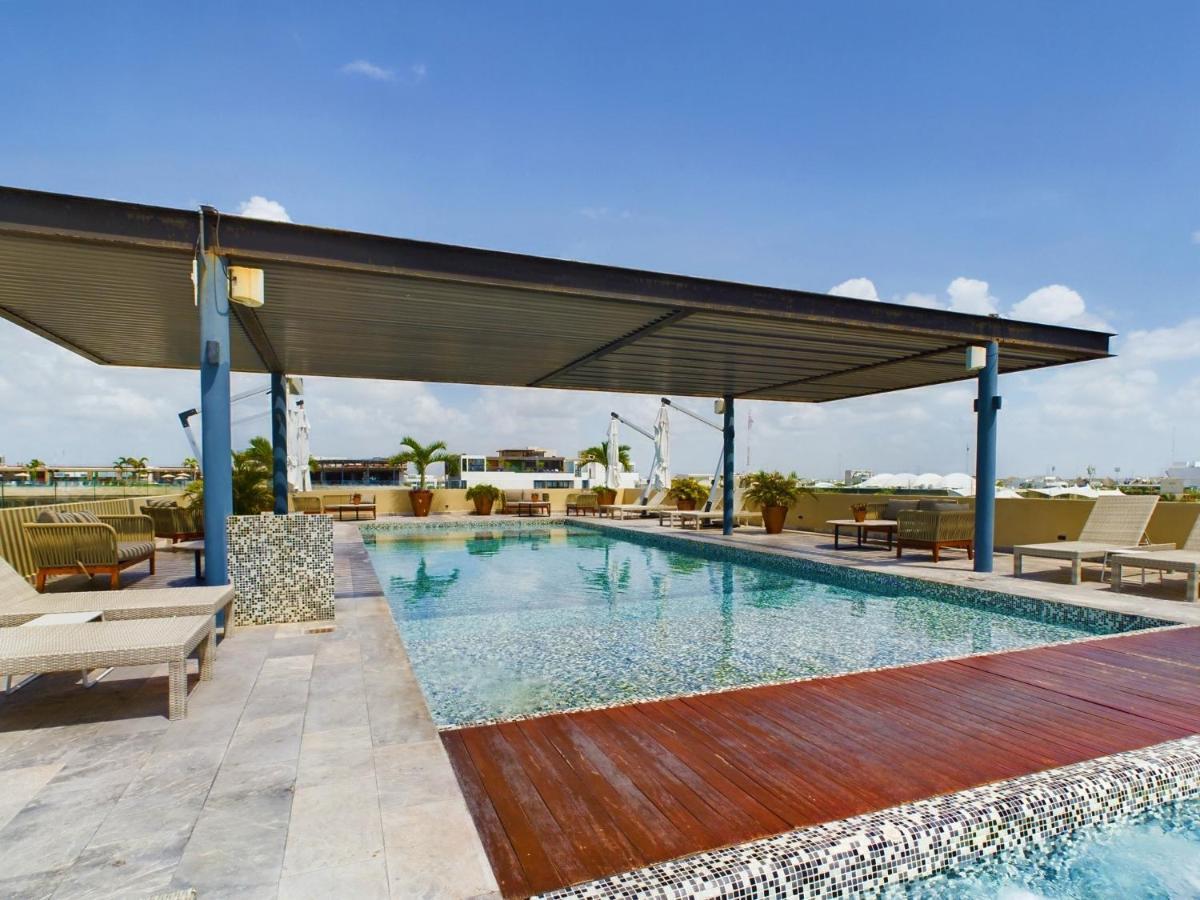New! One Street From The By Yeah * Playa del Carmen