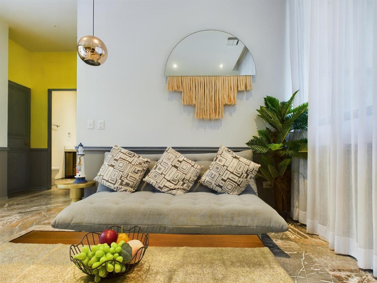 New! One Street From The By Yeah Apartamento